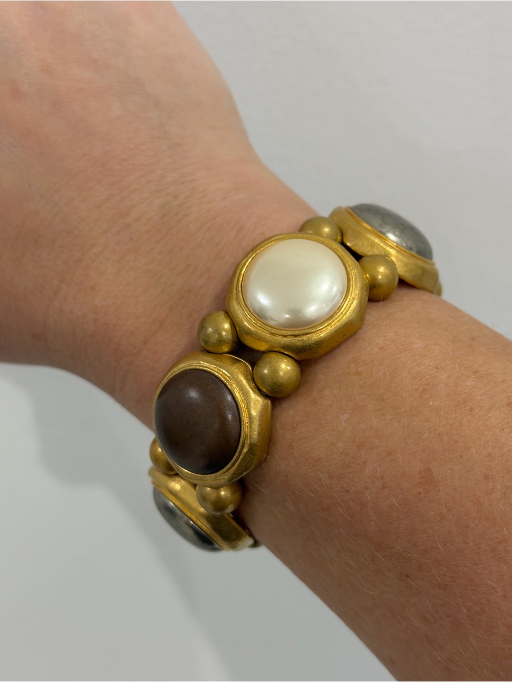 Vintage Gold-Tone Multi-Stone Stretch Bracelet